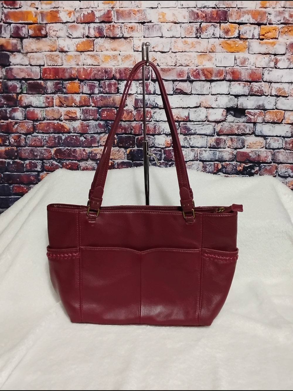 The Sak Sequoia Pebble Leather Tote Shoulder Handbag Burgundy Red